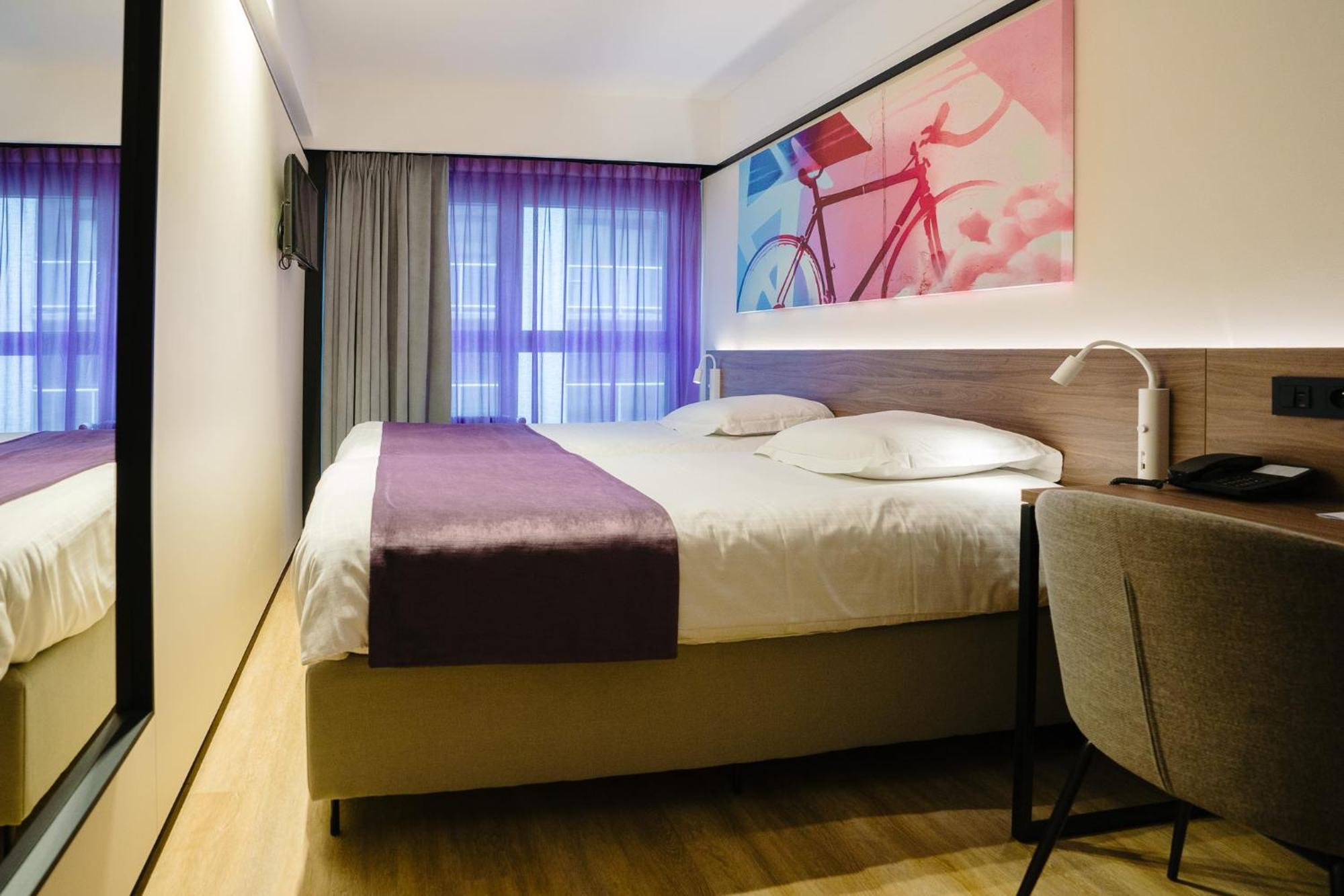 Ostend Hotel