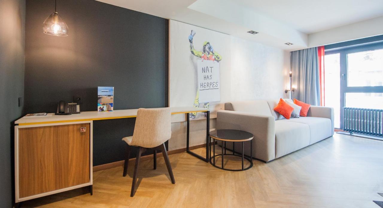 Ostend Hotel